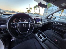 2017 Honda Pilot - Image 22