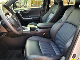 2019 TOYOTA RAV4 HYBRID SUV 4-CYL, HYBRID, 2.5 LITER XSE SPORT UTILITY 4D