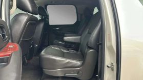 2014 Cadillac Escalade Esv - Image 17