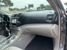2013 TOYOTA HIGHLANDER SUV 4-CYL, 2.7 LITER SPORT UTILITY 4D