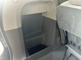 2019 TOYOTA SIENNA VAN V6, 3.5 LITER XLE MINIVAN 4D