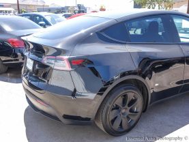 -2022 Tesla Model Y - Image 5