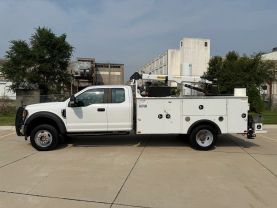 2017 FORD F550 SUPER DUTY SUPER CAB & CHASSIS CAB_CHASSIS V10, 6.8 LITER XLT 168" W.B. 4D