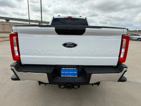 2024 FORD F250 SUPER DUTY CREW CAB PICKUP V8, TURBO DIESEL, 6.7 LITER XLT PICKUP 4D 6 3/4 FT
