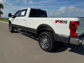 2019 FORD F350 SUPER DUTY CREW CAB PICKUP V8, TURBO DIESEL, 6.7 LITER LARIAT PICKUP 4D 8 FT