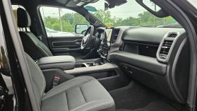 2025 Ram 1500 Crew Cab - Image 8