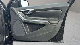 2015 Volvo V60 - Image 20