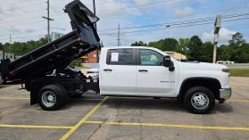 2024 Chevrolet Silverado 3500 Hd Crew Cab & Chassis - Image 4