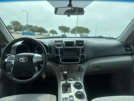2013 TOYOTA HIGHLANDER SUV 4-CYL, 2.7 LITER SPORT UTILITY 4D