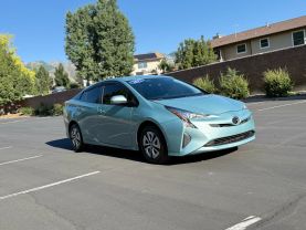 2017 TOYOTA PRIUS HATCHBACK 4-CYL, HYBRID, 1.8 LITER ONE HATCHBACK 4D