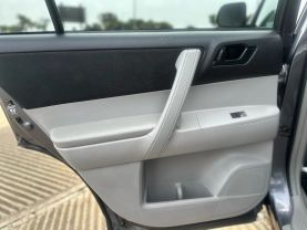 2013 TOYOTA HIGHLANDER SUV 4-CYL, 2.7 LITER SPORT UTILITY 4D