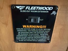 2011 FLEETWOOD TIOGA - - 31M