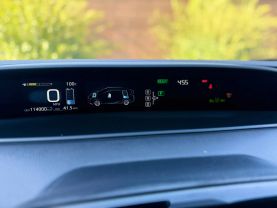 2017 TOYOTA PRIUS HATCHBACK 4-CYL, HYBRID, 1.8 LITER ONE HATCHBACK 4D