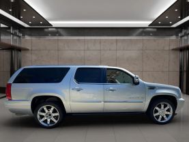 2014 CADILLAC ESCALADE ESV SUV V8, FLEX FUEL, 6.2 LITER LUXURY SPORT UTILITY 4D