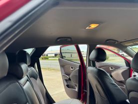 2011 HYUNDAI TUCSON SUV 4-CYL, 2.4 LITER GLS SPORT UTILITY 4D