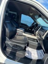 2019 FORD F350 SUPER DUTY CREW CAB PICKUP V8, TURBO DIESEL, 6.7 LITER LARIAT PICKUP 4D 8 FT