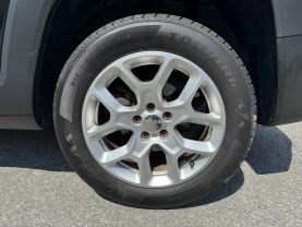 2015 JEEP RENEGADE SUV 4-CYL, MULTIAIR, 2.4L LATITUDE SPORT UTILITY 4D