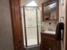 2011 FLEETWOOD TIOGA - - 31M