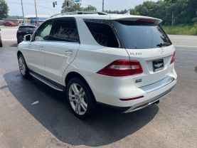 2015 MERCEDES-BENZ M-CLASS SUV V6, 3.5 LITER ML 350 4MATIC SPORT UTILITY 4D