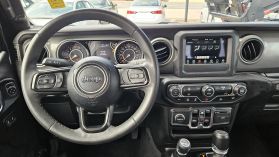 2023 Jeep Gladiator - Image 10