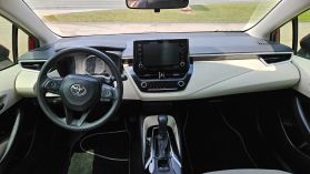 2022 Toyota Corolla - Image 11