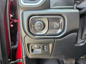 2020 RAM 1500 QUAD CAB PICKUP V8, HEMI, 5.7 LITER BIG HORN PICKUP 4D 6 1/3 FT