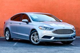 2018 FORD FUSION SEDAN - AUTOMATIC - Gentle Carmen Auto