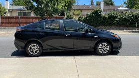 2017 TOYOTA PRIUS TWO HATCHBACK 4D