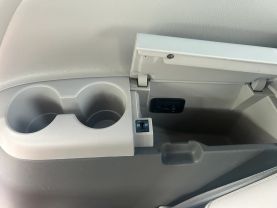 2019 TOYOTA SIENNA VAN V6, 3.5 LITER XLE MINIVAN 4D