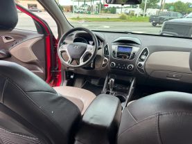 2011 HYUNDAI TUCSON SUV 4-CYL, 2.4 LITER GLS SPORT UTILITY 4D