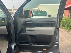 2010 TOYOTA TUNDRA DOUBLE CAB PICKUP V8, FLEX FUEL, 5.7 LITER PICKUP 4D 6 1/2 FT
