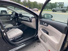2020 Kia Forte - Image 29