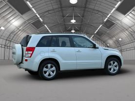 2010 SUZUKI GRAND VITARA SUV 4-CYL, 2.4 LITER LIMITED SPORT UTILITY 4D