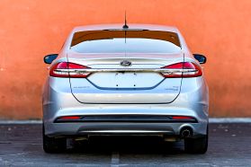 2018 FORD FUSION SEDAN - AUTOMATIC - Gentle Carmen Auto