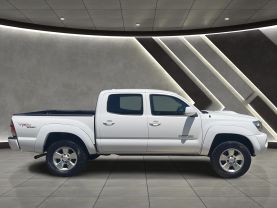 2010 TOYOTA TACOMA DOUBLE CAB PICKUP V6, 4.0 LITER PRERUNNER PICKUP 4D 5 FT