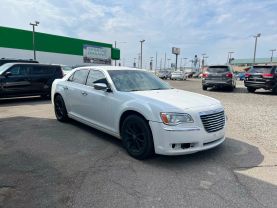 2014 CHRYSLER 300 SEDAN V6, 3.6 LITER 300C SEDAN 4D