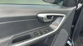 2015 Volvo V60 - Image 11