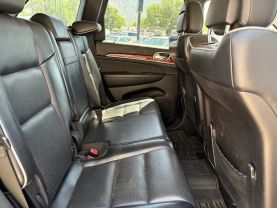 2011 JEEP GRAND CHEROKEE SUV V8, 5.7 LITER OVERLAND SPORT UTILITY 4D