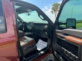 2015 FORD F350 SUPER DUTY CREW CAB PICKUP V8, TURBO DIESEL, 6.7L PLATINUM PICKUP 4D 6 3/4 FT