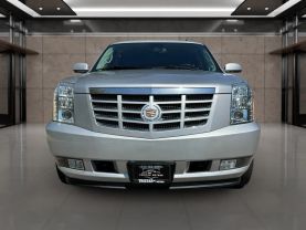 2014 CADILLAC ESCALADE ESV SUV V8, FLEX FUEL, 6.2 LITER LUXURY SPORT UTILITY 4D