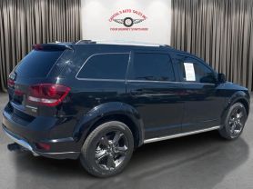 2019 DODGE JOURNEY SUV V6, 3.6 LITER CROSSROAD SPORT UTILITY 4D