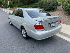 2005 TOYOTA CAMRY XLE SEDAN 4D