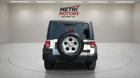 2015 Jeep Wrangler - Image 6
