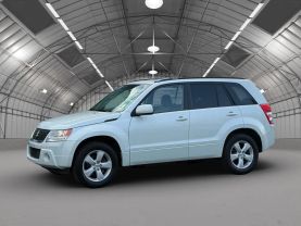 2010 SUZUKI GRAND VITARA SUV 4-CYL, 2.4 LITER LIMITED SPORT UTILITY 4D