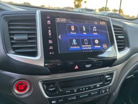 2017 Honda Pilot - Image 25