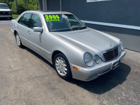 2000 MERCEDES-BENZ E-CLASS SEDAN V6, 3.2 LITER E 320 SEDAN 4D