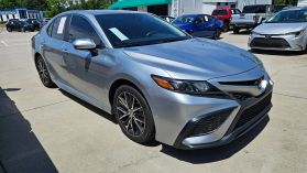 2023 Toyota Camry - Image 3