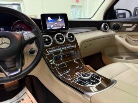 2017 MERCEDES-BENZ GLC