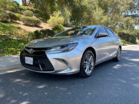 2017 TOYOTA CAMRY SE SEDAN 4D