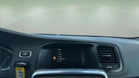 2015 Volvo V60 - Image 36